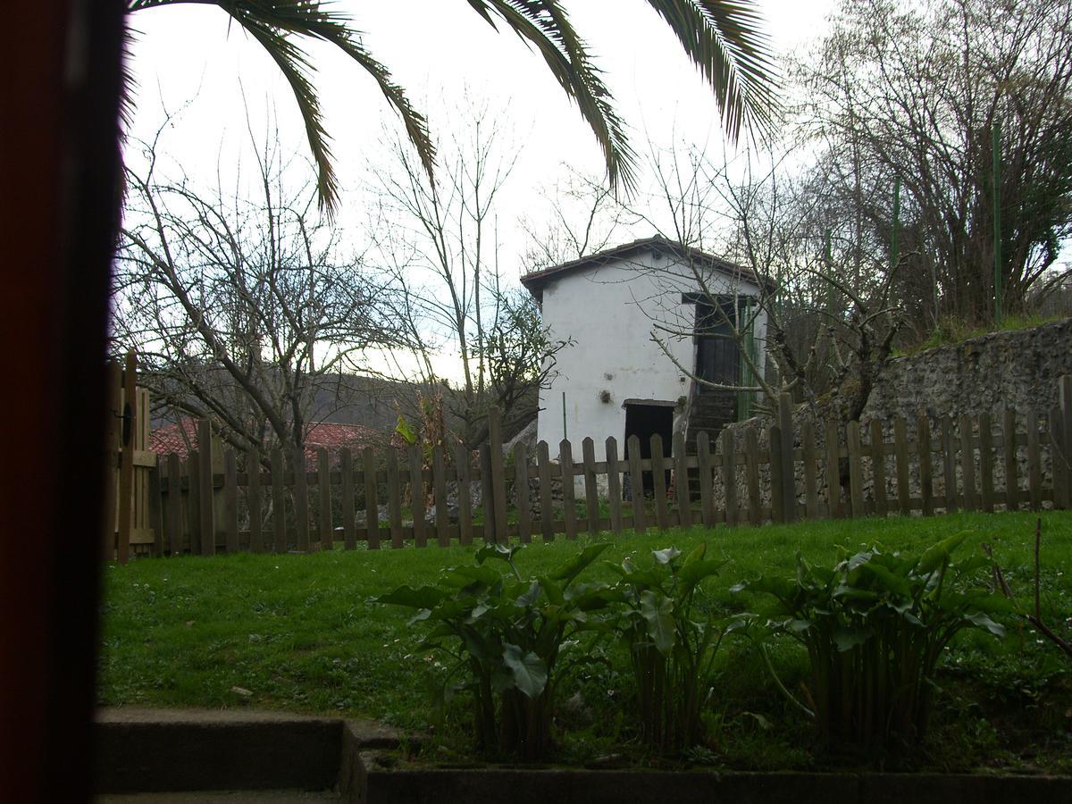 Posada El Pareon Sirviella Esterno foto