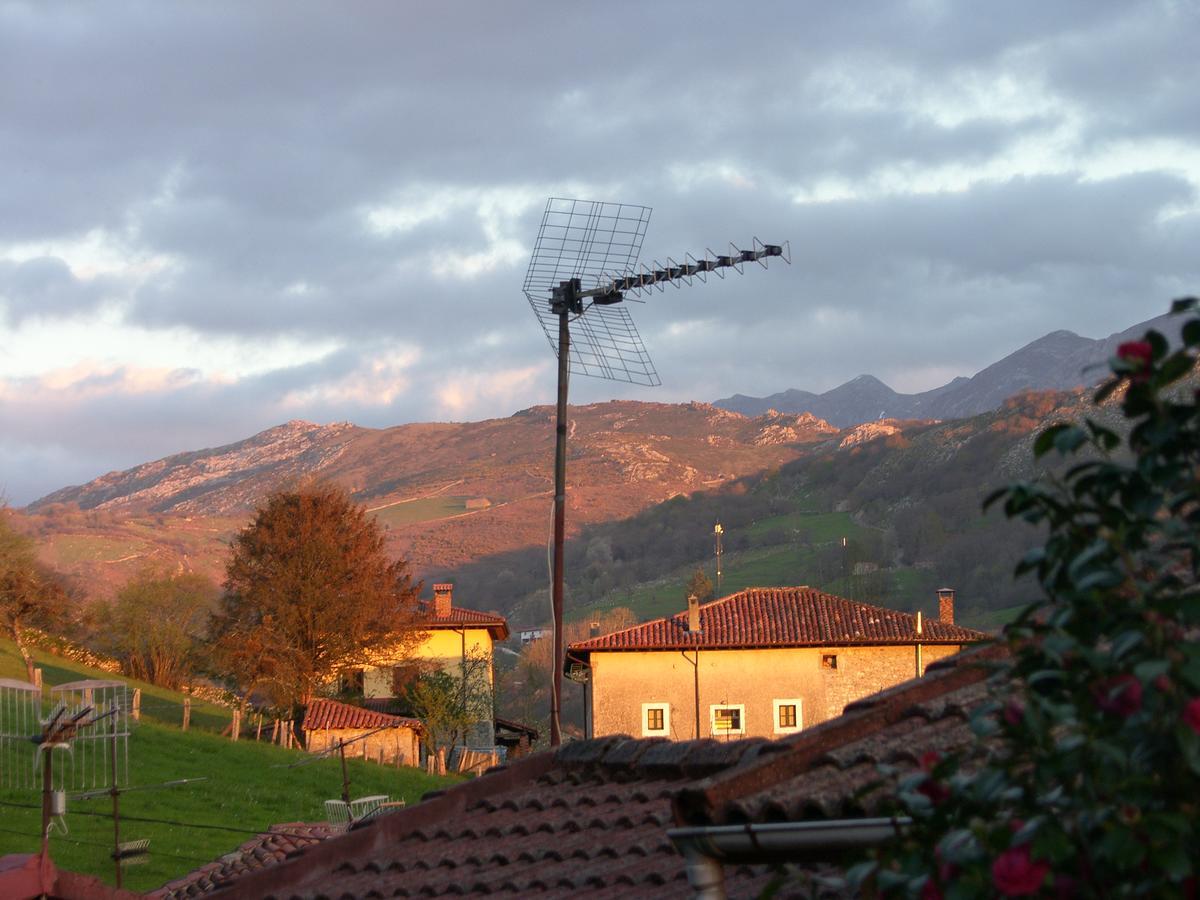 Posada El Pareon Sirviella Esterno foto