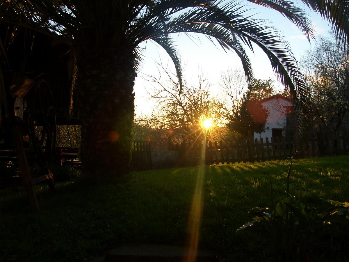 Posada El Pareon Sirviella Esterno foto